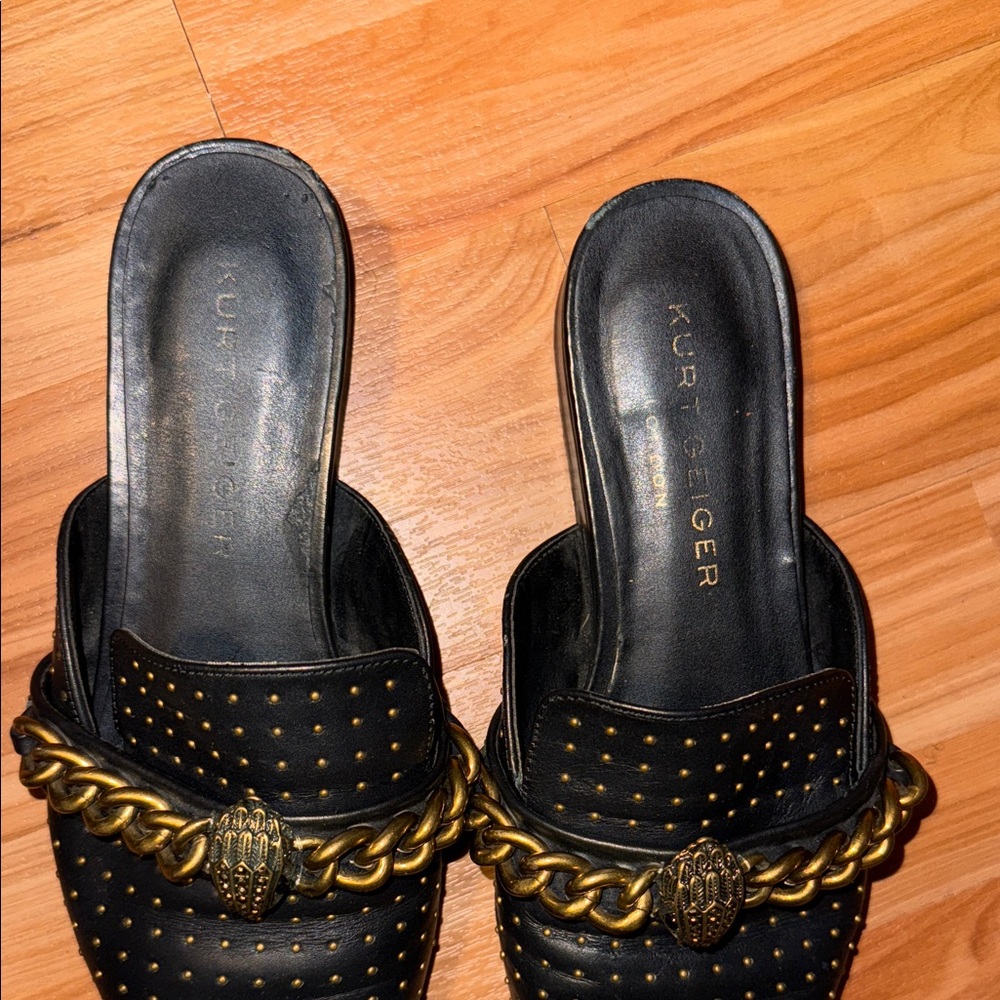 Kurt Geiger Black Leather Pointed Slip-On Mules with Gold Chain - Picture 4 of 16
